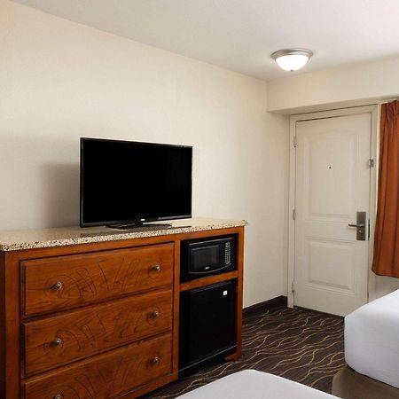 Ramada by Wyndham Elko Hotel at Stockmen's Casino Exteriör bild
