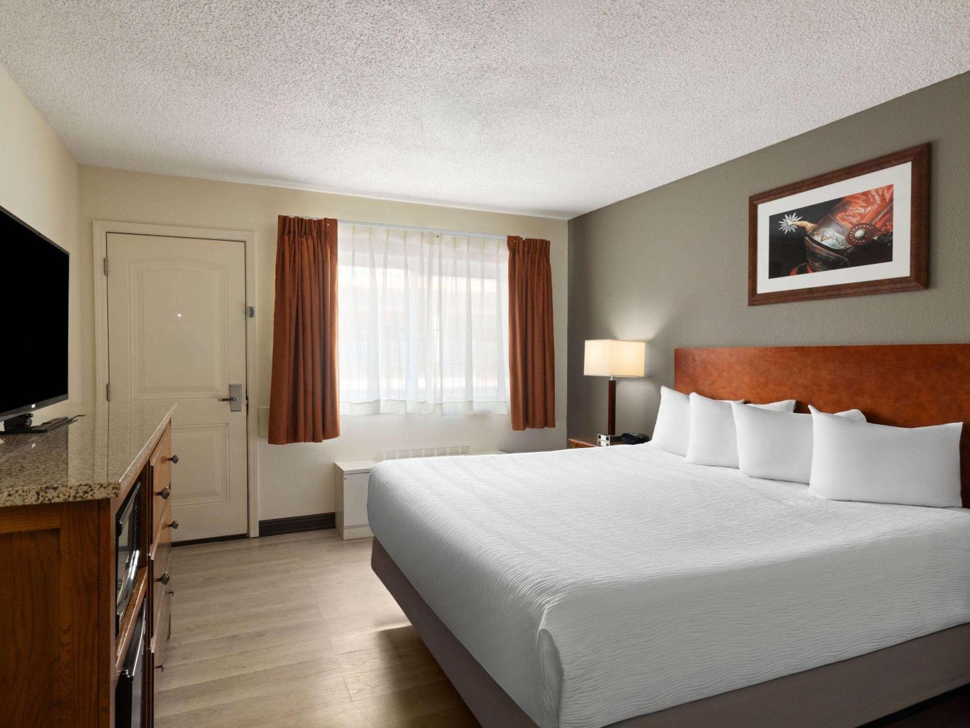 Ramada by Wyndham Elko Hotel at Stockmen's Casino Exteriör bild
