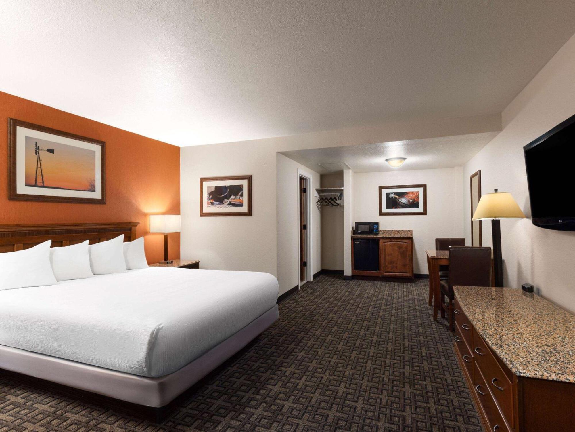 Ramada by Wyndham Elko Hotel at Stockmen's Casino Exteriör bild
