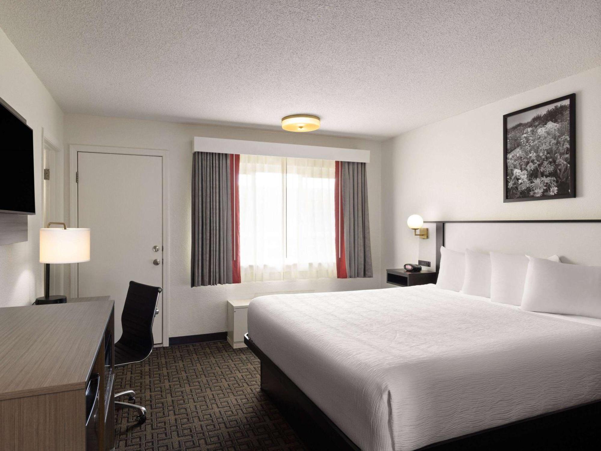 Ramada by Wyndham Elko Hotel at Stockmen's Casino Exteriör bild